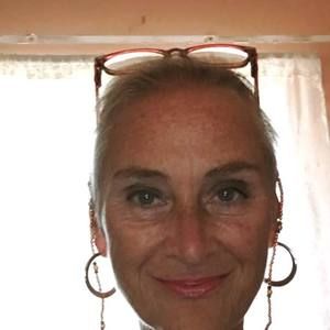 Meet your Posher, Christine